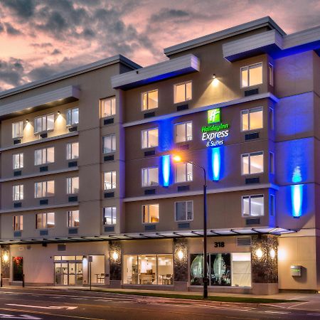 Holiday Inn Express & Suites Victoria-Colwood By Ihg Лангфорд Екстериор снимка