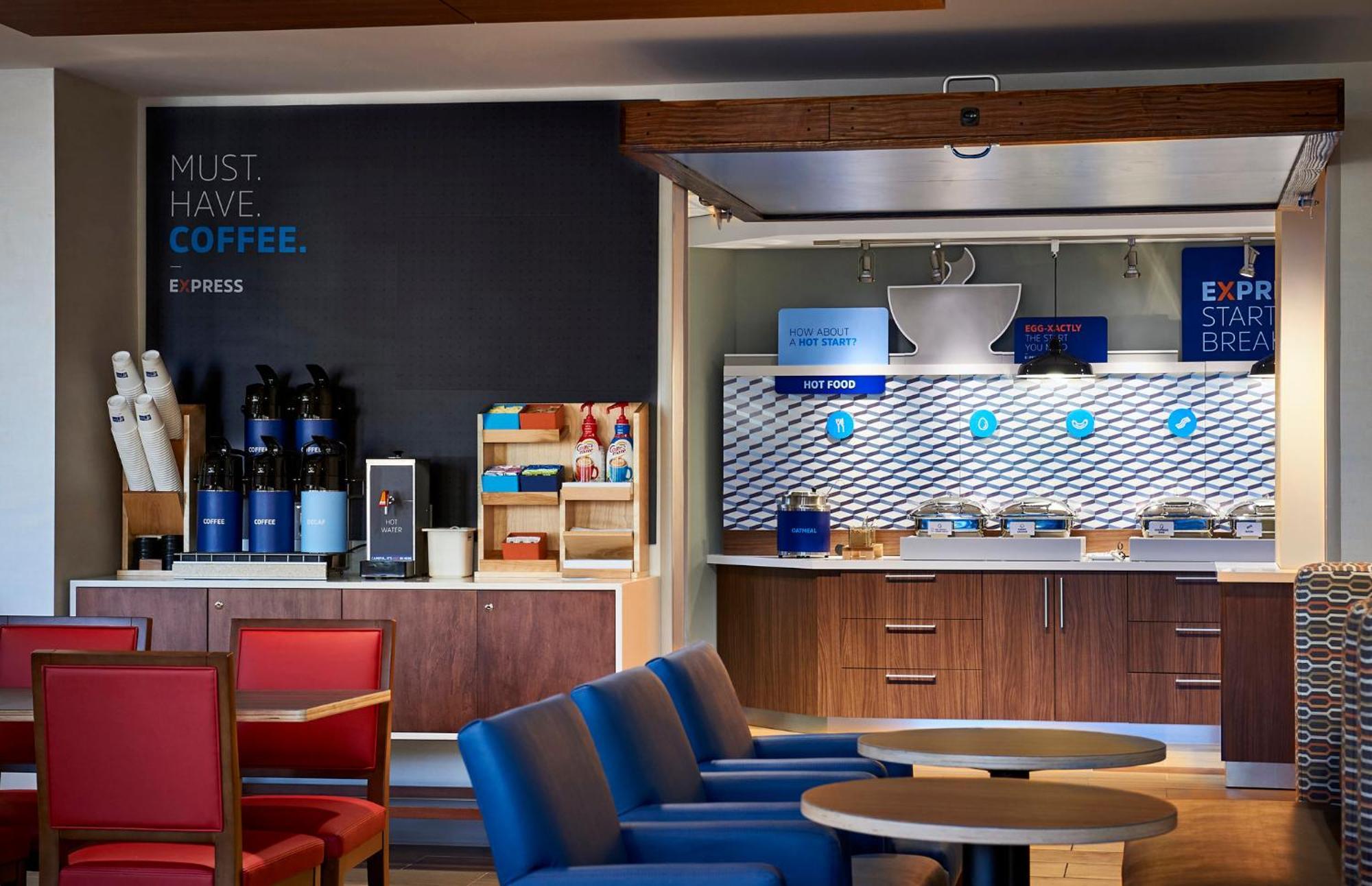 Holiday Inn Express & Suites Victoria-Colwood By Ihg Лангфорд Екстериор снимка