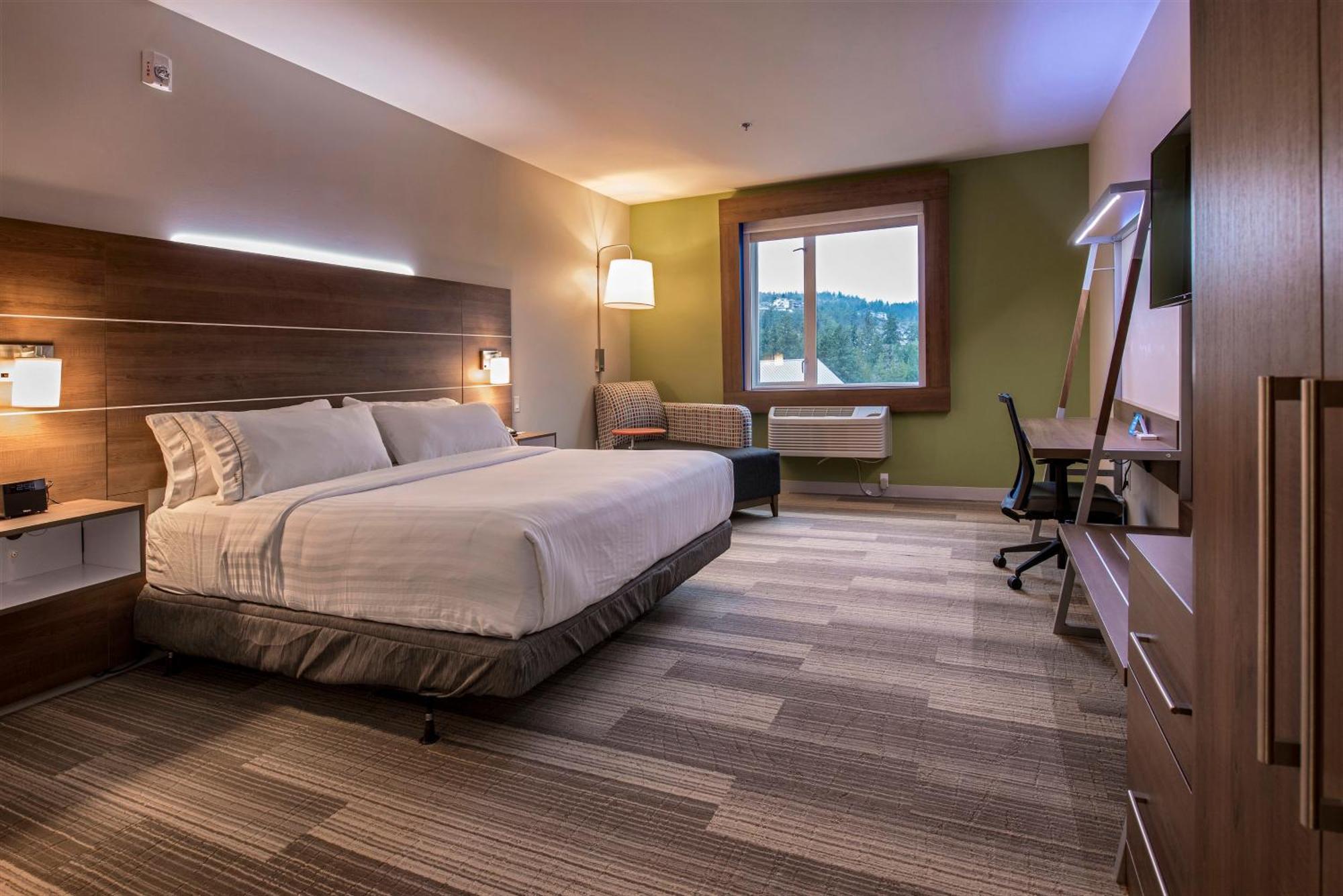 Holiday Inn Express & Suites Victoria-Colwood By Ihg Лангфорд Екстериор снимка