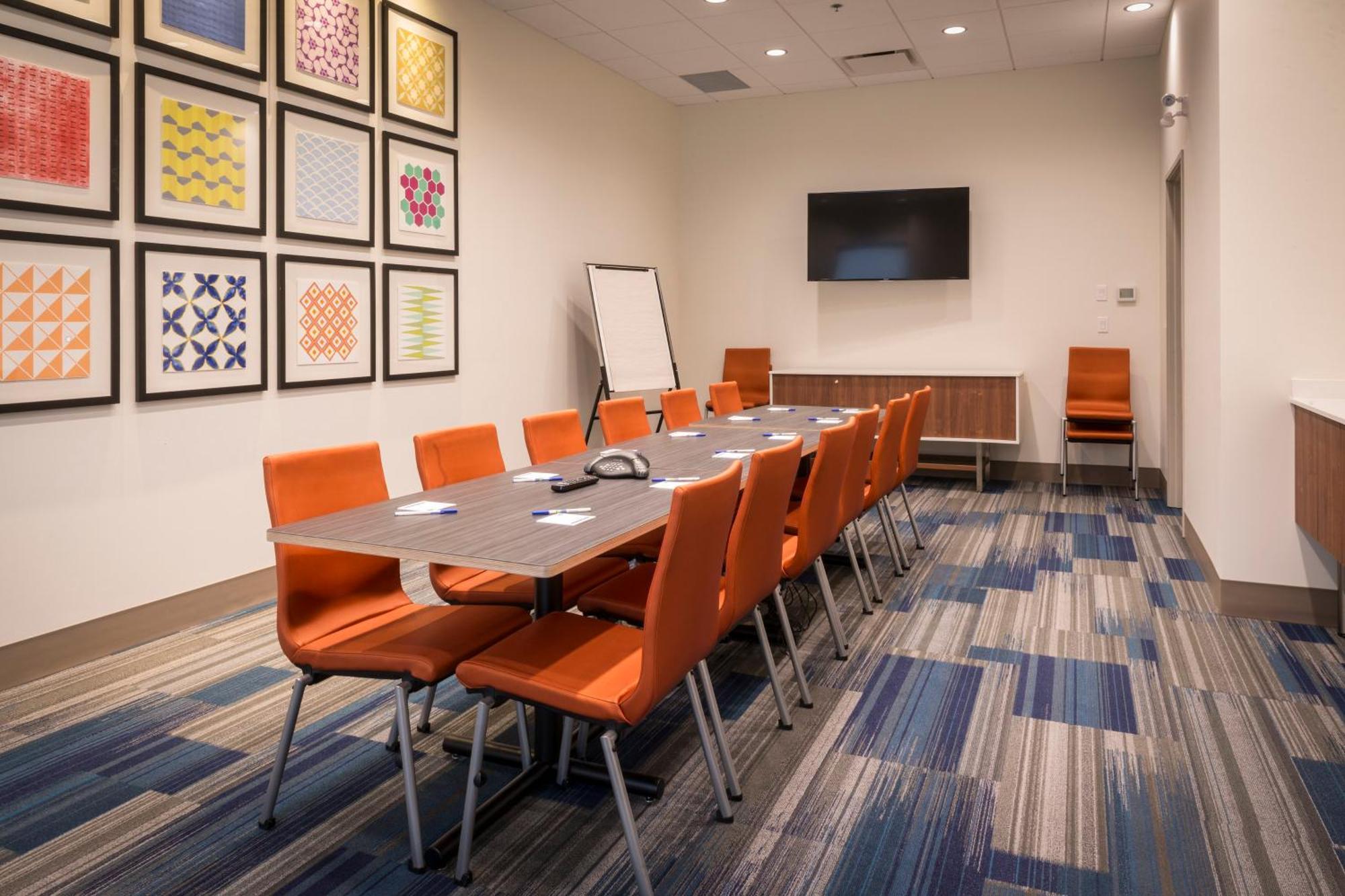 Holiday Inn Express & Suites Victoria-Colwood By Ihg Лангфорд Екстериор снимка